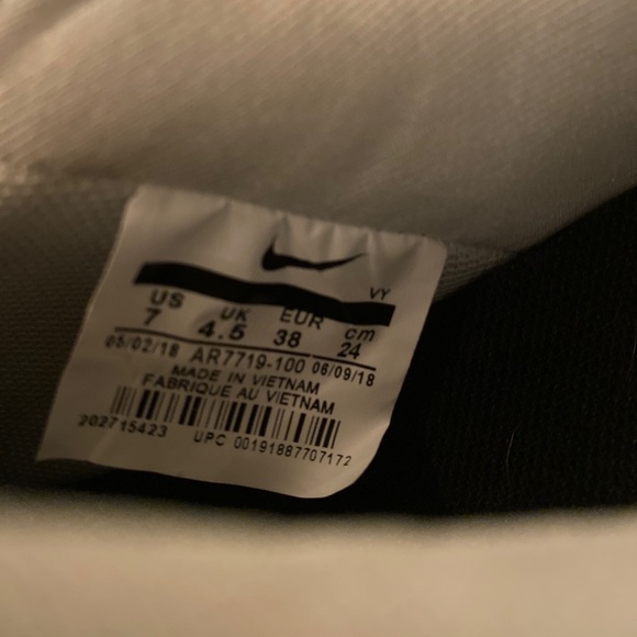 Nike “Just do it” limited release air forces - Picture 7 of 7